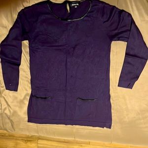 4/$65. Dalia light weight sweater. Size medium. Great condition.